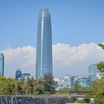 Providencia decreta cierre temporal del Costanera Center