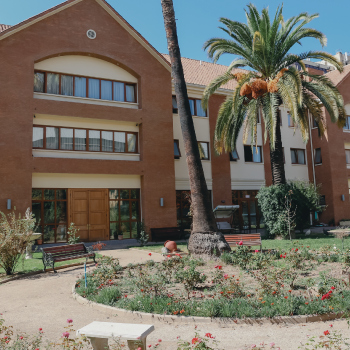 Dirección de Salud detecta un brote de COVID-19 en Hogar de Adultos Mayores de Providencia