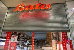 Sumario Sanitario: Tienda Bata Costanera Center