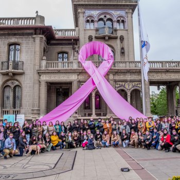 Providencia lanza campaña de concientización del cáncer de mama llamando a realizarse exámenes preventivos