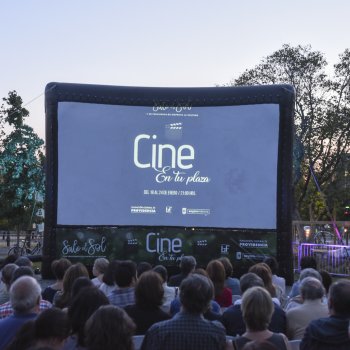 Cine en tu plaza