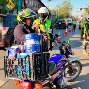 Fiscalización de motos en Providencia