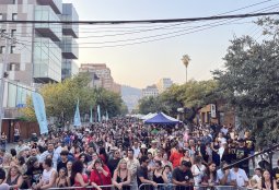 5.000 vecinos disfrutaron en Revive lo Retro en Providencia