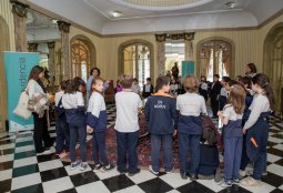 Estudiantes del Colegio Alemán Sankt Thomas Morus visitaron el Palacio Falabella