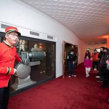 Cine y recorridos por el backstage del Teatro Oriente