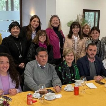 Alcaldesa Matthei compartió con profesores que destacaron en la última prueba SIMCE