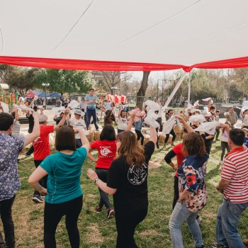 Fiestas Patrias en Plazas y Parques