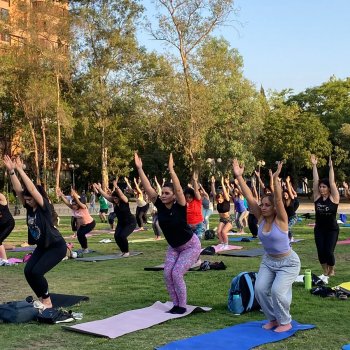 Yogatón: Gracias a tu ayuda logramos reunir 424 kits para mujeres