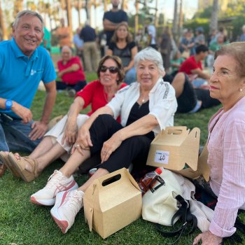 Comunidad +60 dio inicio a talleres 2024 con un entretenido picnic en el parque