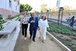 Facultad de Derecho de la Universidad de Chile inaugura jardines sustentables