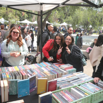 Más de cinco mil personas llenaron de magia el Parque Bustamante con Bookish Fest en Lectópolis