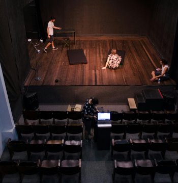 El Texto Teatral: Taller Práctico de Escenas Realistas