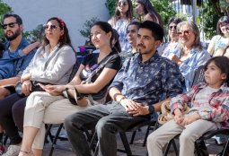 Exposición Raíces y Horizontes: Encuentro de Generaciones Artísticas