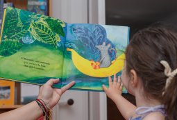 Pinceles, cuentos y panoramas infantiles: el verano se llena de colores en CIDES Los Misioneros