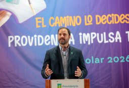 Alcalde Jaime Bellolio da inicio al Año Escolar 2026 en el Liceo Carmela Carvajal