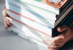 ¡Dale una nueva vida a tus libros! Súmate a la campaña “Libro Libre +60”