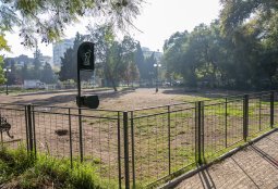 ¡Ya estamos remodelando la Zona Canina Loreto Cousiño!